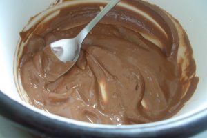 Desert rulada cu crema de lamaie