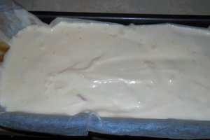 Desert chec din albusuri cu fructe confiate