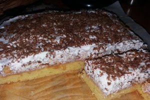 Desert prajitura cu mere caramelizate