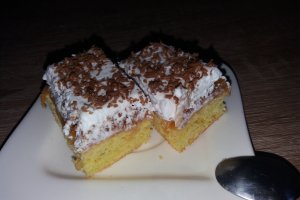 Desert prajitura cu mere caramelizate