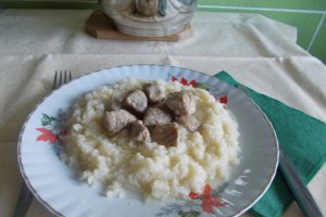 Cus-cus cu pulpa de porc
