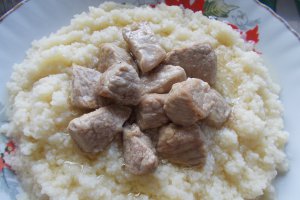 Cus-cus cu pulpa de porc