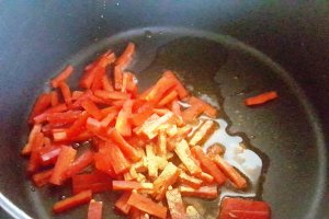 Supa de pui cu lapte de cocos