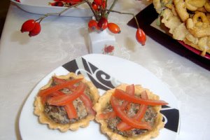 Aperitiv tartelete cu ciuperci