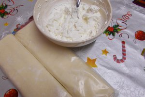 Aperitiv placintele fragede cu branza