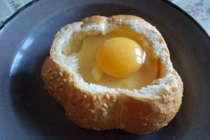Aperitiv chifle umplute, la cuptor