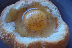Aperitiv chifle umplute, la cuptor