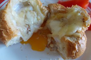 Aperitiv chifle umplute, la cuptor