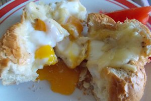 Aperitiv chifle umplute, la cuptor