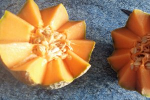 Sorbet de pepene galben, limoncello si fructul pasiunii