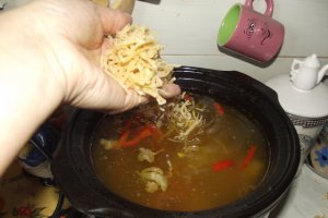 Supa Gogu-Pintenogu cu taitei de casa la slow cooker Crock-Pot