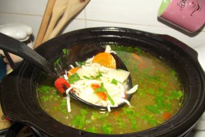 Supa Gogu-Pintenogu cu taitei de casa la slow cooker Crock-Pot