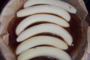 Desert prajitura rasturnata cu banane