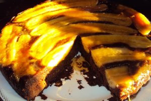 Desert prajitura rasturnata cu banane