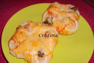 Aperitiv foietaj cu carne
