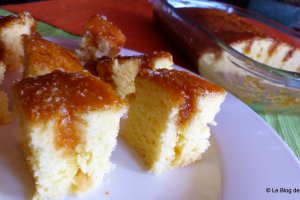 Desert prajitura cu gauri - Poke cake