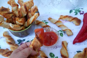 Aperitiv rasucite cu telemea