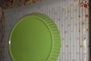 Desert tarta cu crema de vanilie si fructe