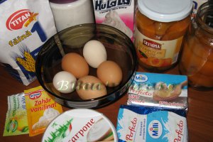Tarta cremoasa cu branza si caise