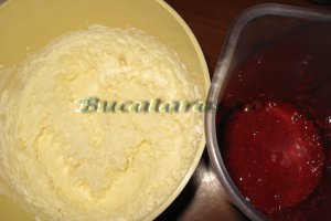 Crema de mascarpone cu zmeura