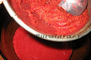 Crema de mascarpone cu zmeura