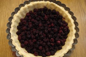 Desert tarta cu mure si aluat sfaramicios
