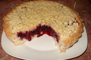 Desert tarta cu mure si aluat sfaramicios