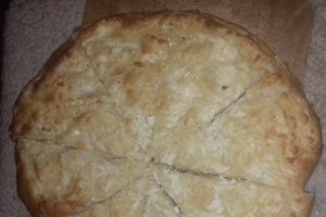 Aperitiv placinta cu branza sarata