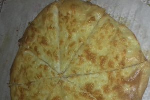Aperitiv placinta cu branza sarata