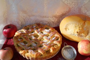 Desert tarta cu dovleac si mere