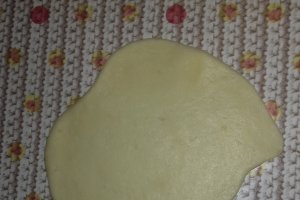 Desert placinte pufoase cu ciocolata