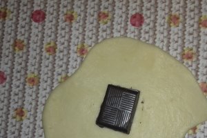 Desert placinte pufoase cu ciocolata