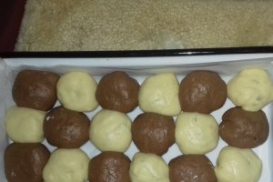 Desert placinte pufoase cu ciocolata