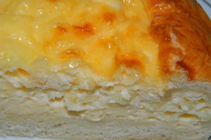 Aperitiv tarta cu branza telemea