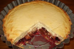 Desert tarta cu prune și branza
