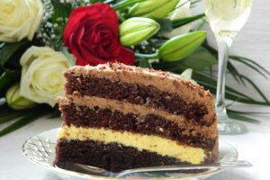 Desert tort cu crema de portocale si ciocolata neagra