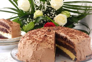 Desert tort cu crema de portocale si ciocolata neagra