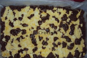 Desert prajitura cu branza si bezea
