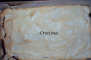 Desert prajitura cu branza si bezea