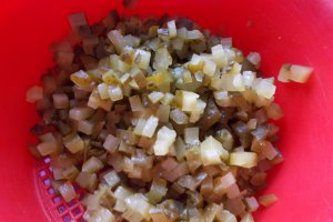 Salata de boeuf, reteta traditionala pentru sarbatori in familie