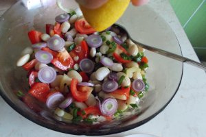 Salata de fasole alba