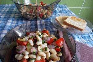 Salata de fasole alba