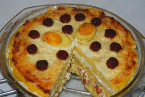 Aperitiv mamaliga in straturi cu oua