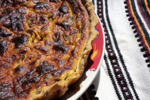Aperitiv tarta cu branza si ciuperci