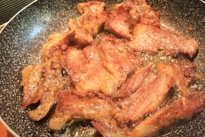 Varza calita cu carne de porc