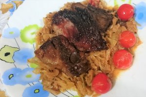 Varza calita cu carne de porc