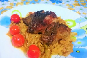 Varza calita cu carne de porc