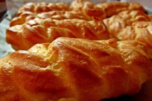 Desert eclere cu crema de fructe de padure