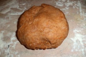 Placinta cu ton si rodie