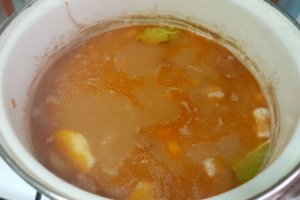 Ciorba de fasole cu sunculita taraneasca